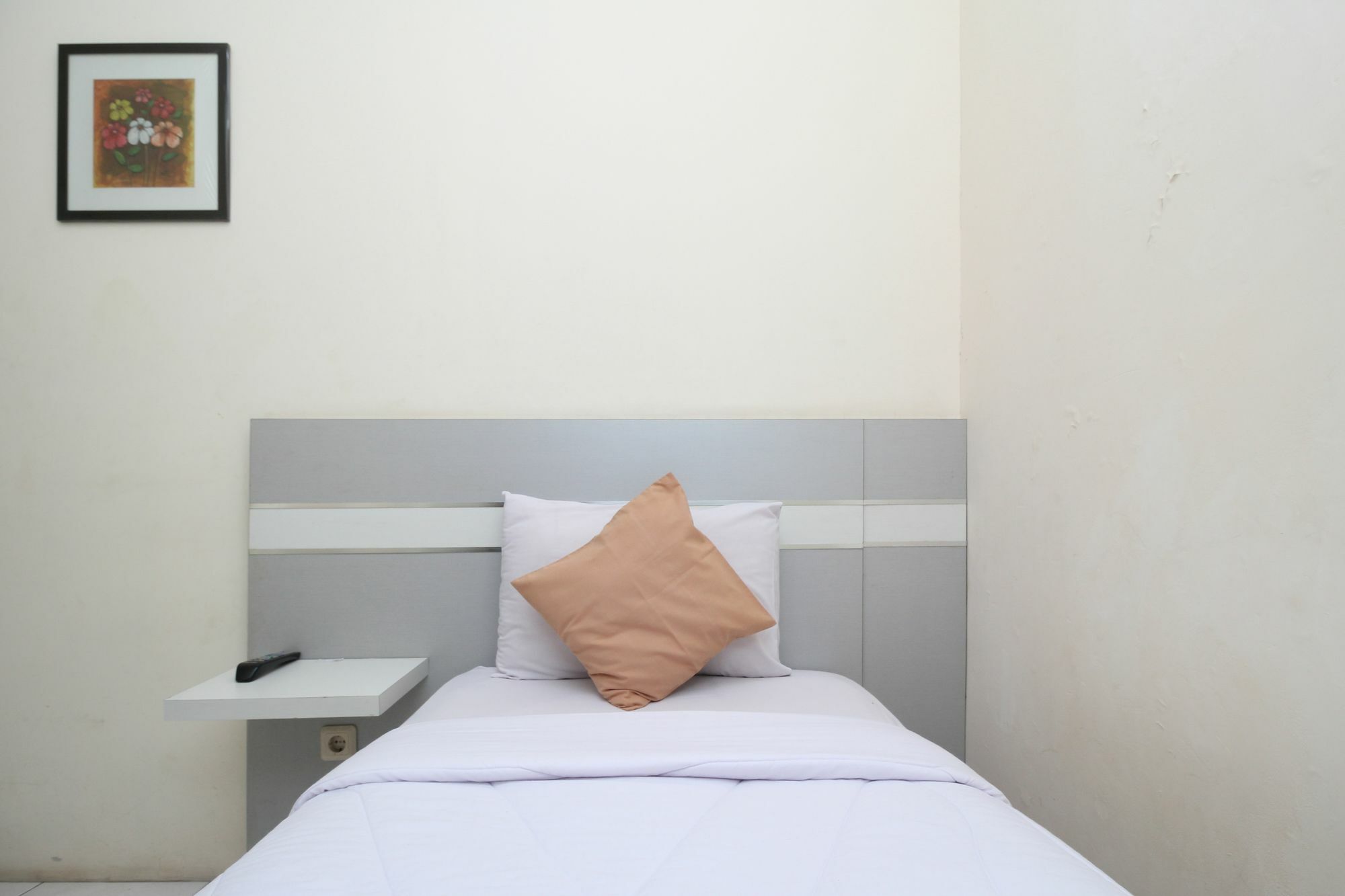 Hotel Myzone Homtel Semarang Esterno foto