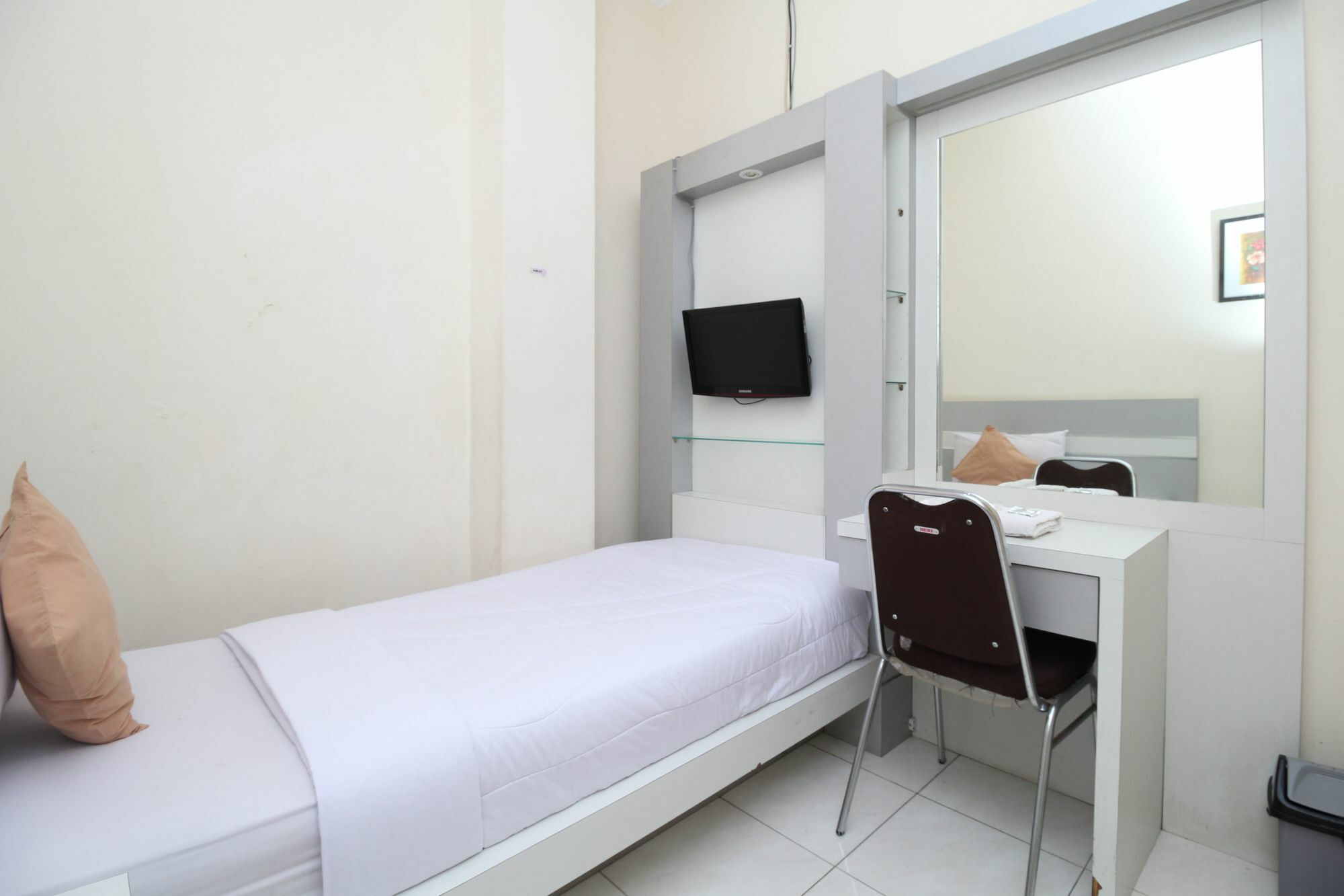 Hotel Myzone Homtel Semarang Esterno foto