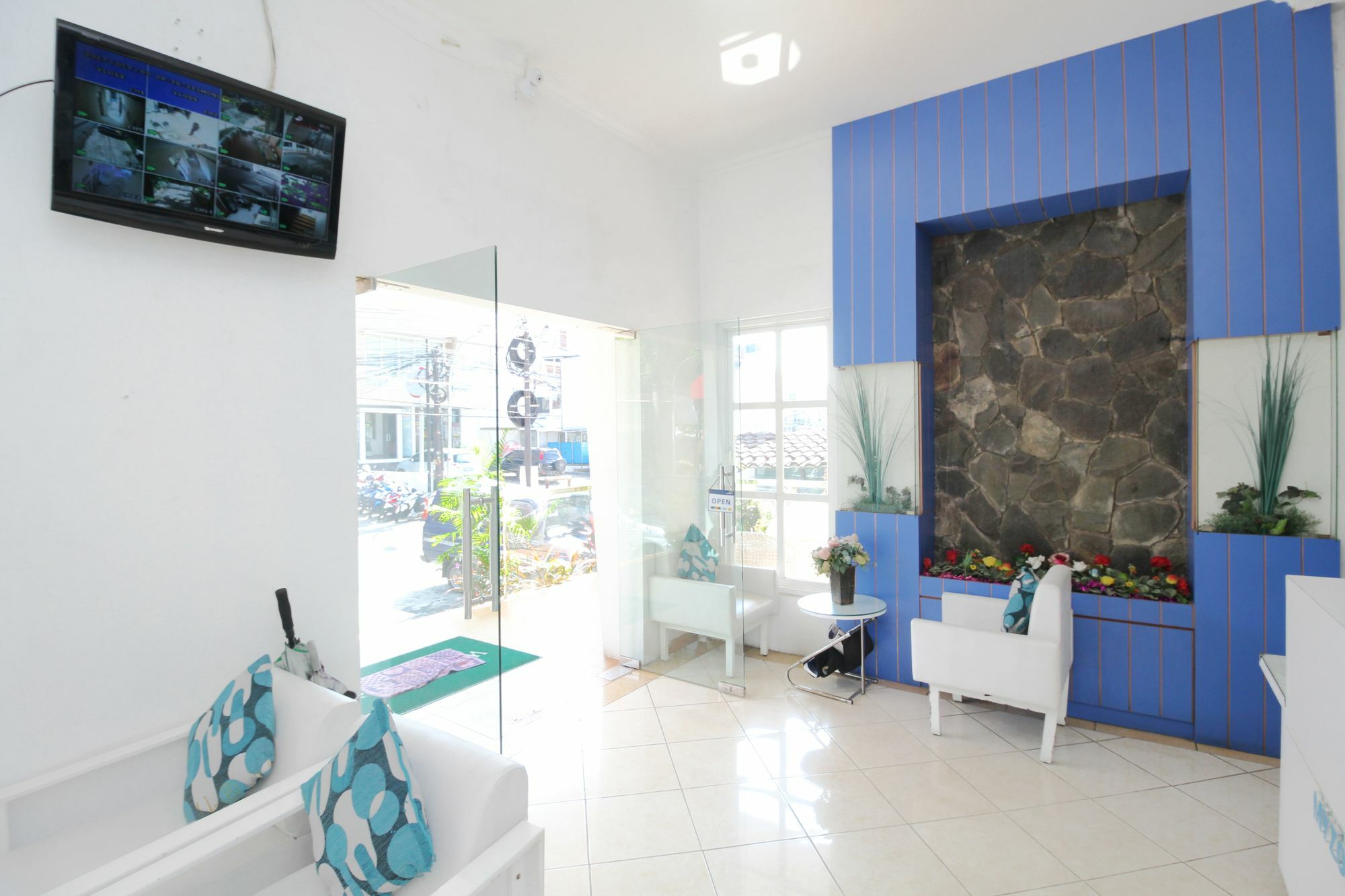 Hotel Myzone Homtel Semarang Esterno foto