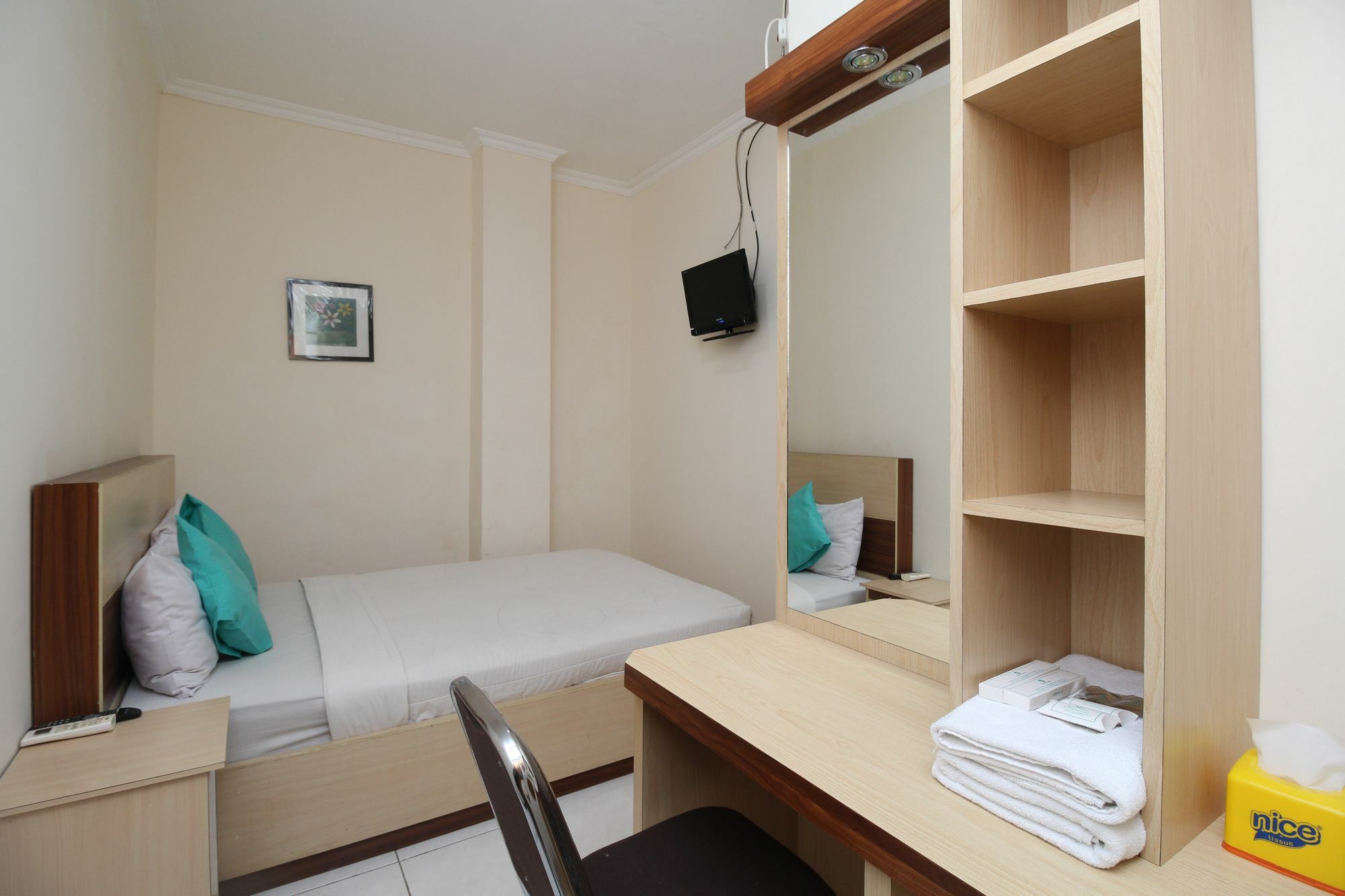 Hotel Myzone Homtel Semarang Esterno foto