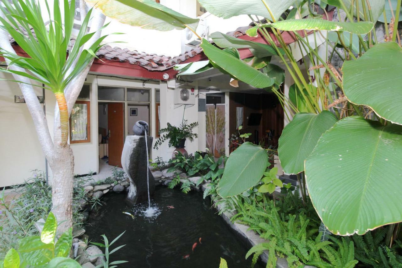 Hotel Myzone Homtel Semarang Esterno foto