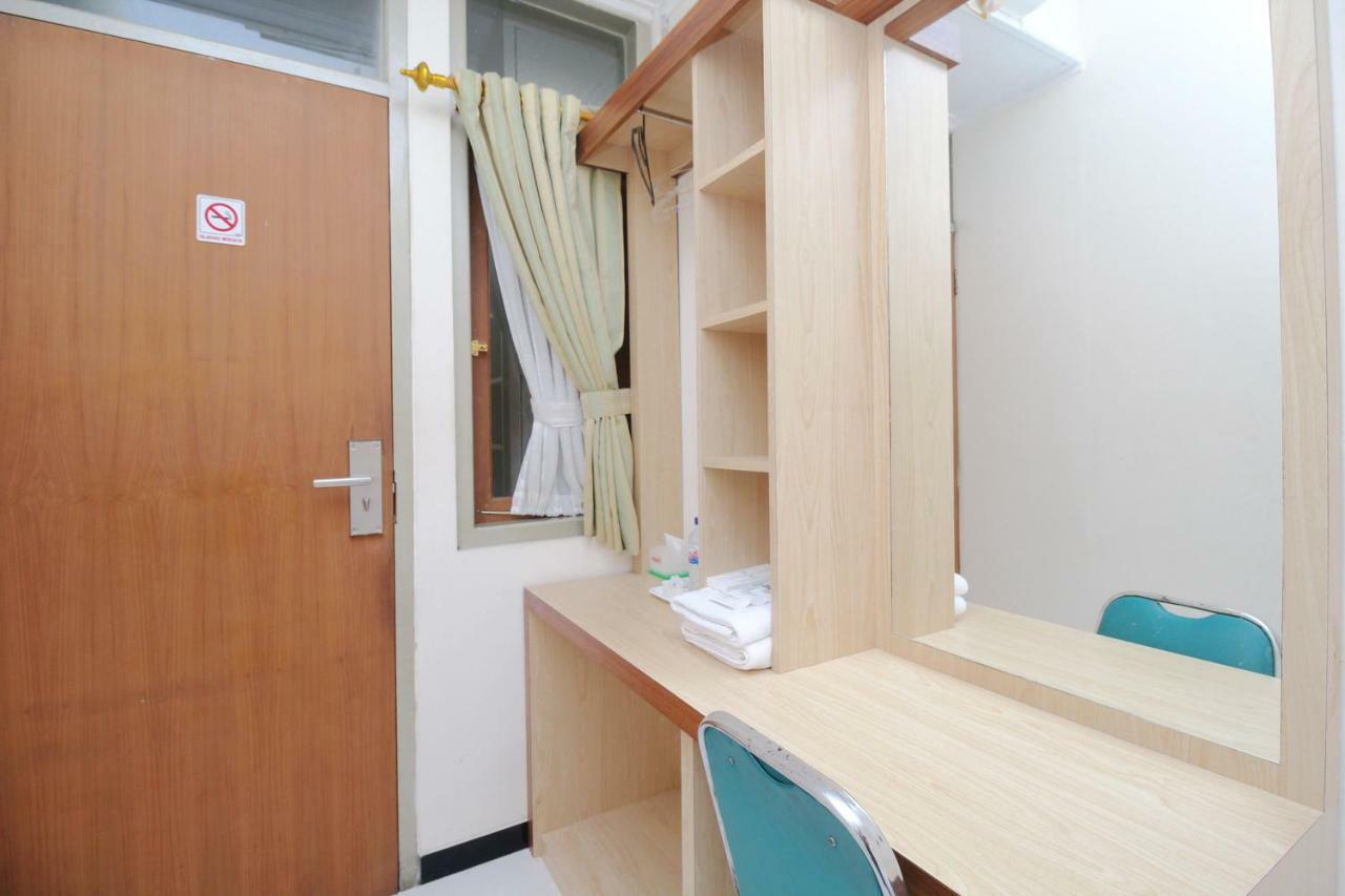 Hotel Myzone Homtel Semarang Esterno foto